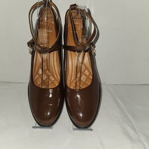 Chic Brown Patent Leather Heels